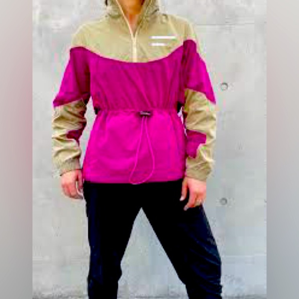 Lululemon Evergreen Anorak
Prosecco / Ripened Raspberry - Picture 2 of 10